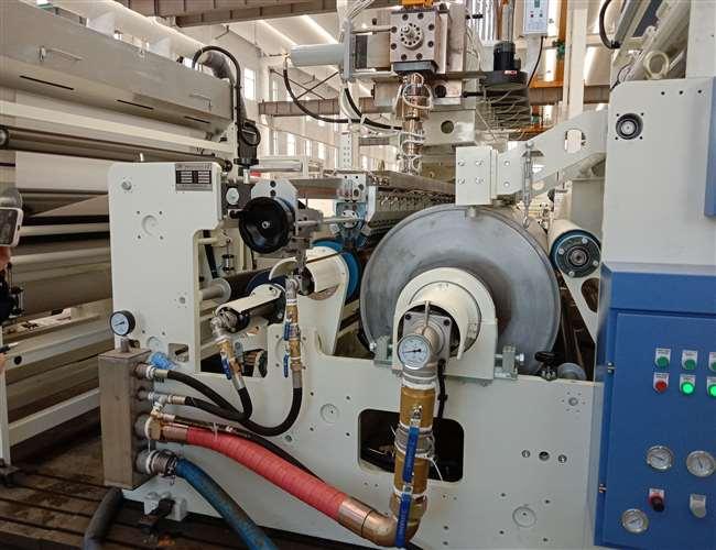 Αυτόματη μηχανή ελασματοποίησης εξώθησης φλυτζανιών εγγράφου ρόλων εγγράφου υψηλής ταχύτητας 200m/min 1