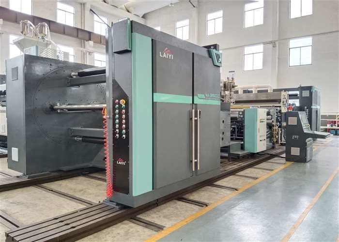 Ικανότητα 200 - 400 kg/hr Μηχανή στρώσης επικαλύψεων με εκτόξευση Μαξ. Ταχύτητα επικάλυψης 200 M/min